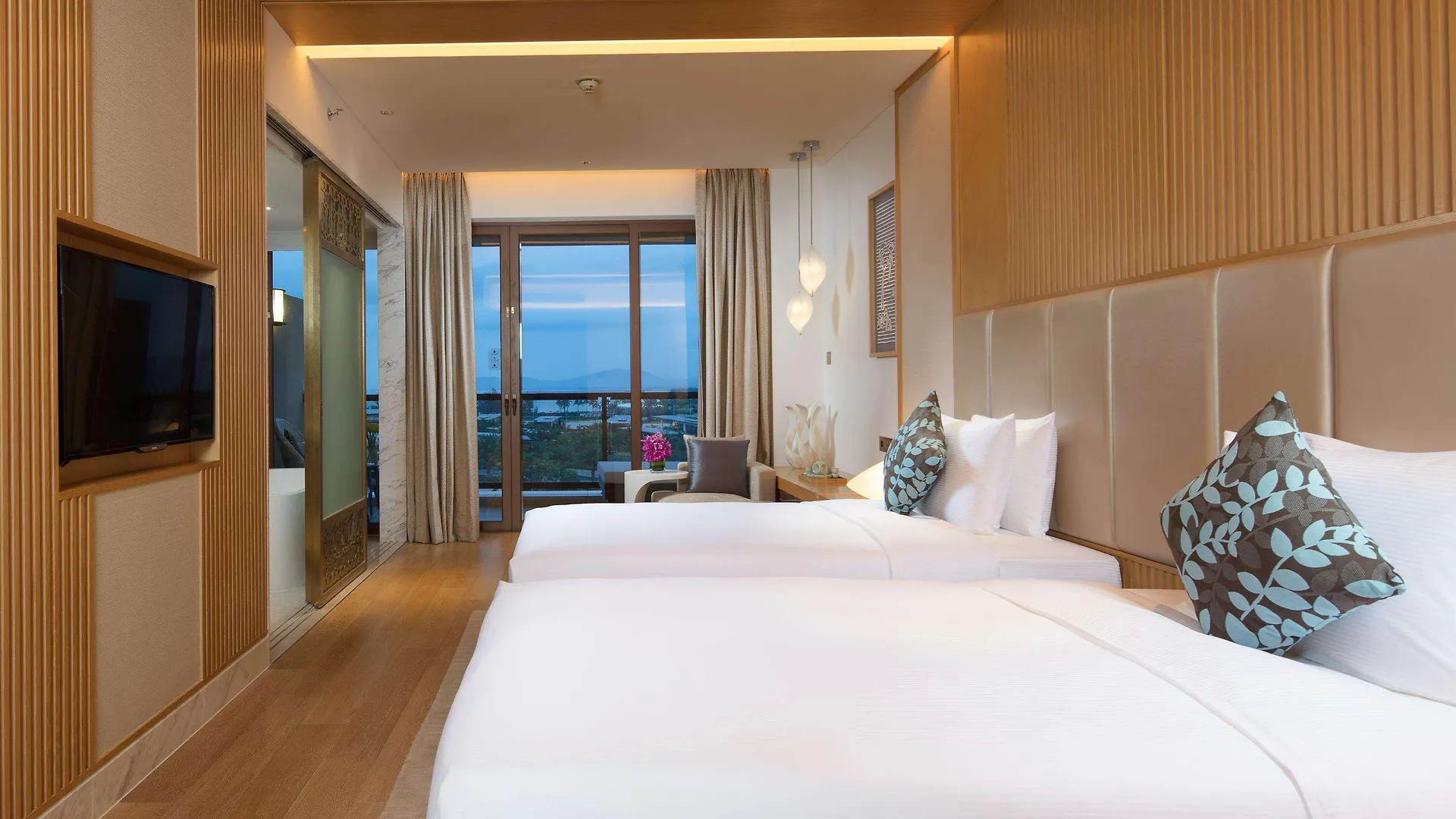 Resort Thousand Cranes Sanya Yazhou Bay Int'L Exchange Centre,Curio By Hilton